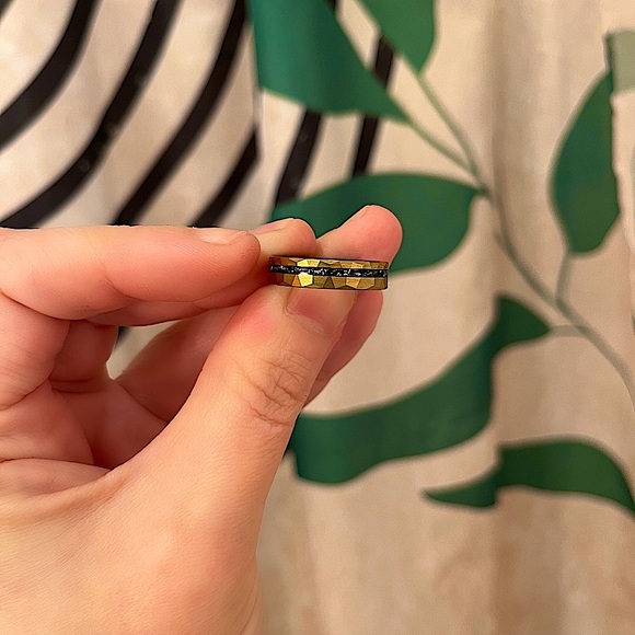 Ring Size 9 💛🖤 - Picture 3 of 6